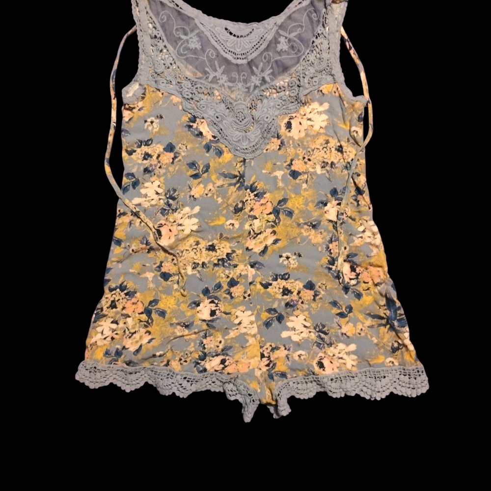 Floral Lace Trim Women’s Top